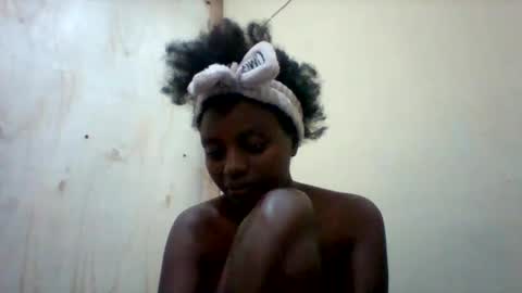 liligal online show from June 4, 2026, 4:51 am