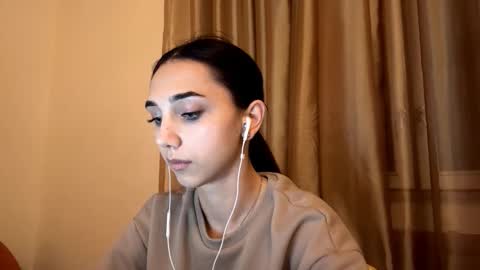 Lina online show from October 12, 2025, 10:09 pm