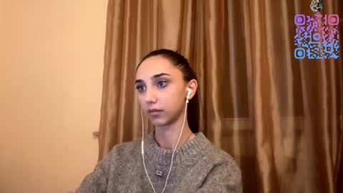 Lina online show from October 14, 2025, 10:32 pm