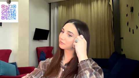 Lina online show from February 1, 2026, 10:30 pm