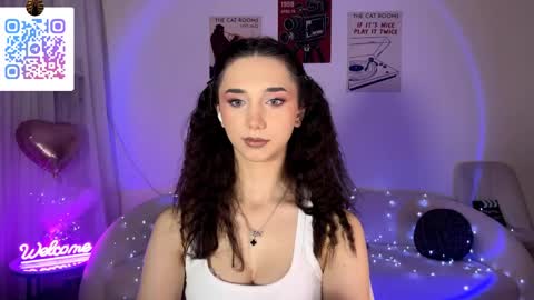 Lina online show from June 8, 2026, 10:32 pm