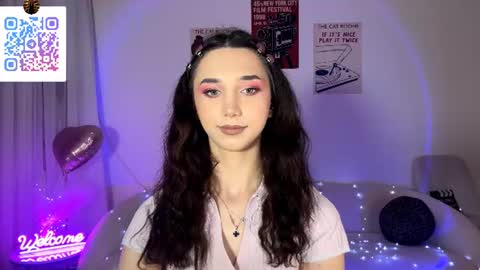 Lina online show from June 11, 2026, 12:32 am
