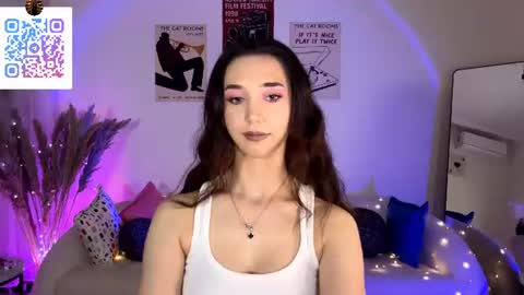 Lina online show from June 30, 2026, 10:11 pm