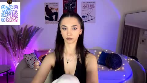 Lina online show from July 7, 2026, 10:58 pm