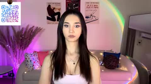 Lina online show from July 27, 2026, 10:17 pm