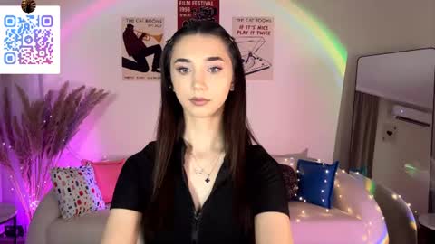 Lina online show from July 28, 2026, 10:42 pm