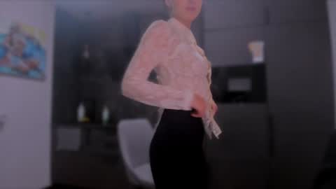             ...  online show from January 17, 2025, 3:32 pm