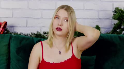 Snapshot of lililinn chatting on January 13, 2025, 7:21 am LiliLinn online show from January 13, 2025, 7:21 am