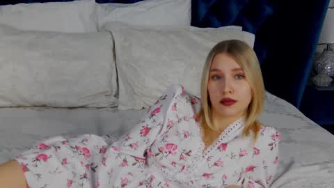 Snapshot of lililinn chatting on January 18, 2025, 2:12 pm LiliLinn online show from January 18, 2025, 2:12 pm