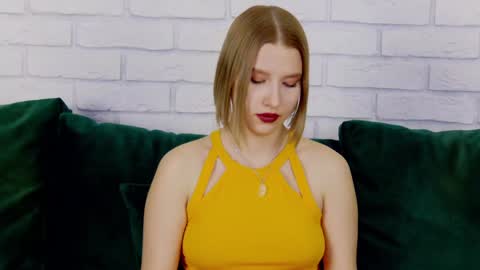 Snapshot of lililinn chatting on February 3, 2025, 11:20 am LiliLinn online show from February 3, 2025, 11:20 am