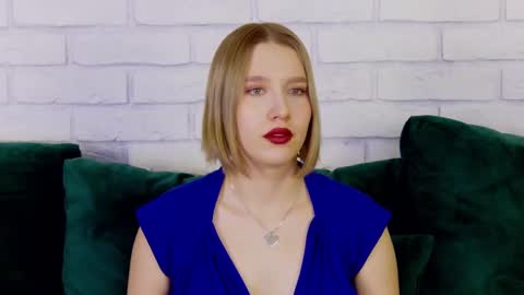 Snapshot of lililinn chatting on February 15, 2025, 9:16 am LiliLinn online show from February 15, 2025, 9:16 am