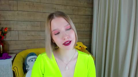 Snapshot of lililinn chatting on February 26, 2025, 8:04 am LiliLinn online show from February 26, 2025, 8:04 am