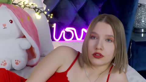 Snapshot of lililinn chatting on March 3, 2025, 7:32 am LiliLinn online show from March 3, 2025, 7:32 am