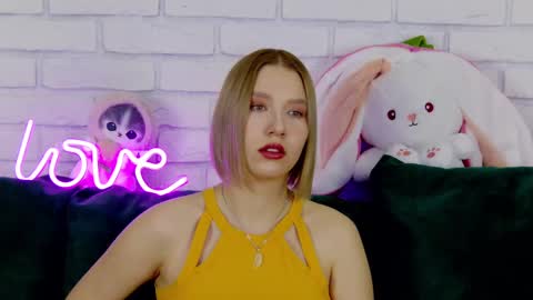 Snapshot of lililinn chatting on March 5, 2025, 5:18 am LiliLinn online show from March 5, 2025, 5:18 am