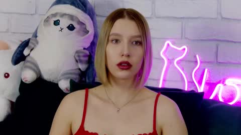 Snapshot of lililinn chatting on March 10, 2025, 9:32 am LiliLinn online show from March 10, 2025, 9:32 am