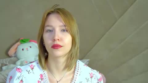 Snapshot of lililinn chatting on September 17, 2025, 4:14 am LiliLinn online show from September 17, 2025, 4:14 am