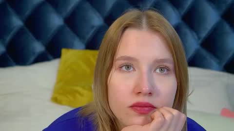 Snapshot of lililinn chatting on September 24, 2025, 6:06 am LiliLinn online show from September 24, 2025, 6:06 am