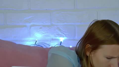 Snapshot of lililinn chatting on September 30, 2025, 4:39 am LiliLinn online show from September 30, 2025, 4:39 am