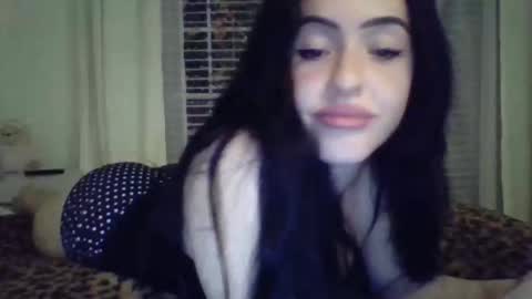 lililuvsy0u online show from May 19, 2026, 3:57 am