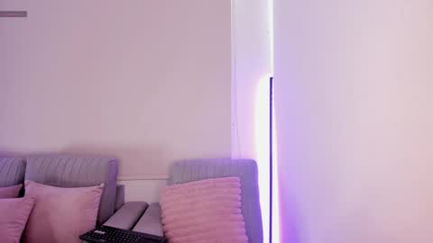 Lilly online show from April 9, 2026, 12:32 pm