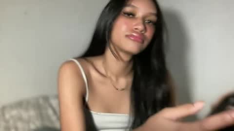 Snapshot of lilit_sensual chatting on July 2, 2026, 4:40 am Chloe online show from July 2, 2026, 4:40 am