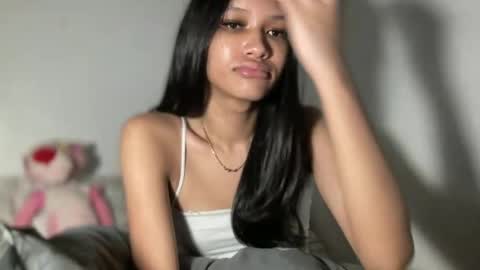 Snapshot of lilit_sensual chatting on July 3, 2026, 5:03 am Chloe online show from July 3, 2026, 5:03 am