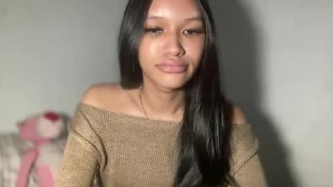 Snapshot of lilit_sensual chatting on July 6, 2026, 8:22 pm Chloe online show from July 6, 2026, 8:22 pm