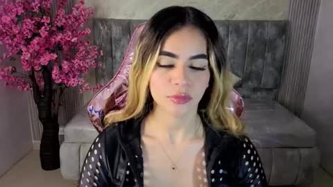 Lilith  online show from October 29, 2025, 3:20 am