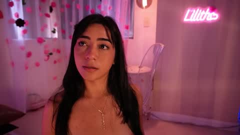 Snapshot of lilith__rosse chatting on February 19, 2026, 3:30 pm Lilith Rosse online show from February 19, 2026, 3:30 pm