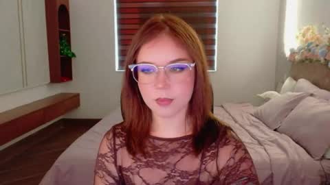Snapshot of lilith_bonheur chatting on May 28, 2026, 3:59 am Lilith Bonheur online show from May 28, 2026, 3:59 am