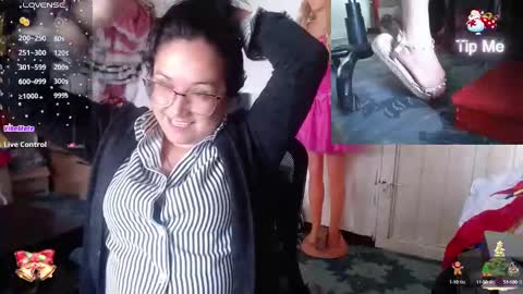 Snapshot of lilith_camp chatting on December 16, 2024, 2:38 pm Laura lopez online show from December 16, 2024, 2:38 pm