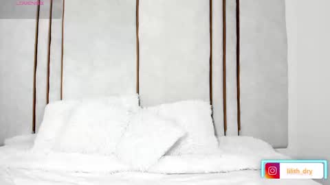 lilith_dry online show from September 26, 2025, 6:34 pm