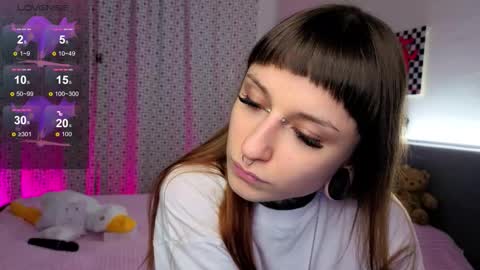 lilith_poison online show from November 27, 2025, 6:43 pm