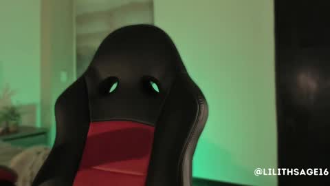 lilith_sage_ online show from October 1, 2025, 11:27 am