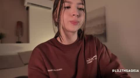 lilith_sage_ online show from October 28, 2025, 11:47 am