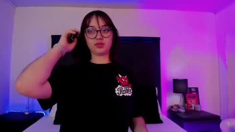 Snapshot of lilithbluum chatting on March 25, 2026, 11:38 am LilithBluum online show from March 25, 2026, 11:38 am