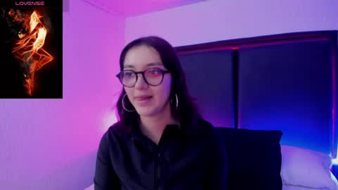 Snapshot of lilithbluum chatting on May 8, 2026, 6:24 pm LilithBluum online show from May 8, 2026, 6:24 pm