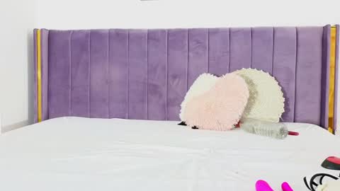 Lily online show from January 9, 2025, 5:11 pm