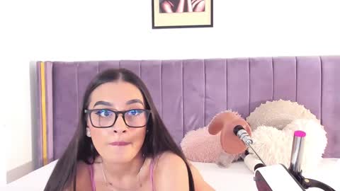 Lily online show from February 10, 2025, 6:24 pm