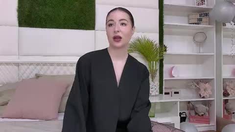 Snapshot of lilithlanne chatting on February 25, 2026, 12:26 pm Lilith online show from February 25, 2026, 12:26 pm