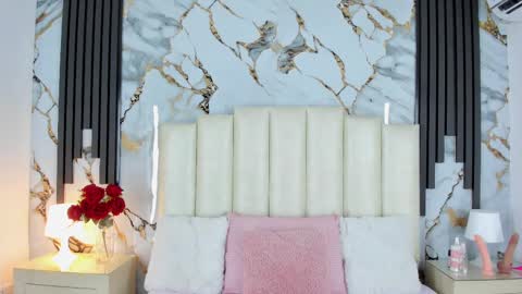 Lilith  online show from February 25, 2025, 4:14 am