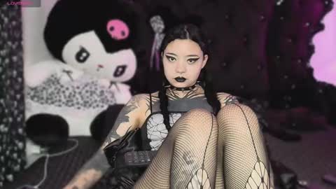   online show from September 13, 2025, 2:33 am