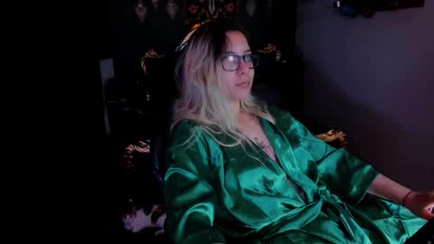 lilithmystic01 online show from January 10, 2025, 7:46 am