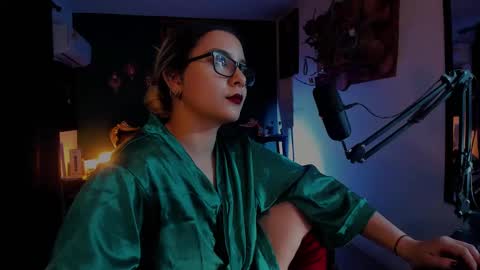 lilithmystic01 online show from January 19, 2025, 6:21 pm