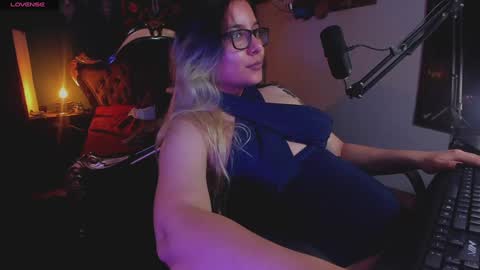 lilithmystic01 online show from February 7, 2025, 2:58 pm