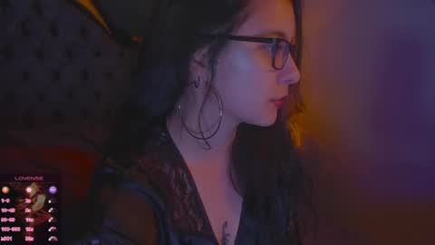 lilithmystic01 online show from October 22, 2025, 3:29 am