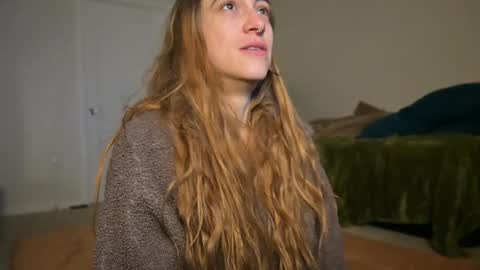 L online show from January 26, 2025, 11:06 am