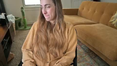 L online show from September 21, 2025, 6:42 pm