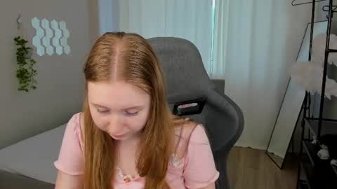 Snapshot of lilitiny chatting on July 22, 2026, 2:14 am Lili Tiny GMT2 3-10AM MonTueWedThuSat online show from July 22, 2026, 2:14 am