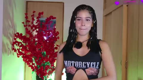 Snapshot of liliwatsonj chatting on May 13, 2026, 2:53 am 3 Ig Lilisxo1 online show from May 13, 2026, 2:53 am
